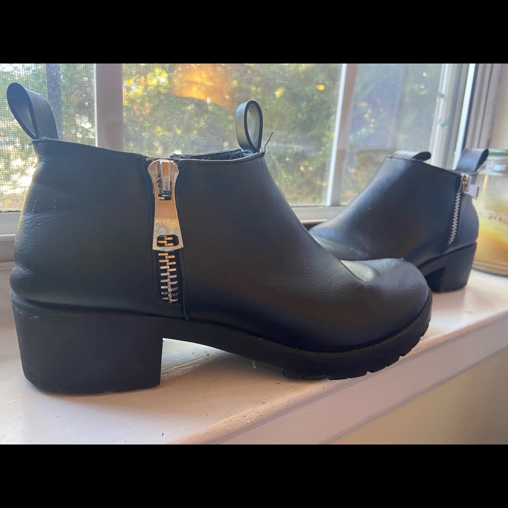 Ankle booties